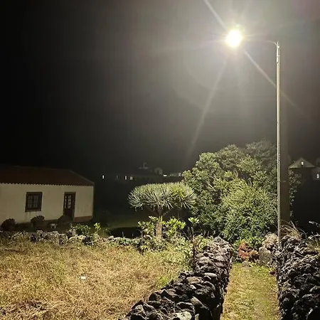 Casa Via D'agua In Faja Grande