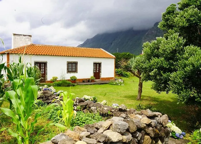 Casa Via D'agua In Faja Grande