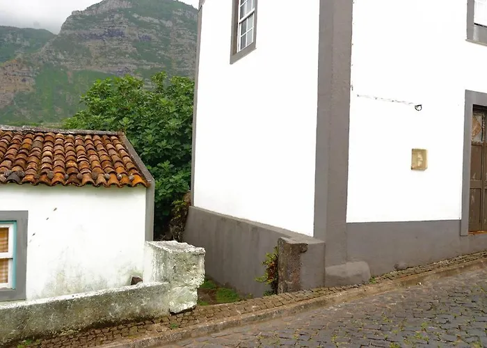 Casa Via D'agua In Faja Grande